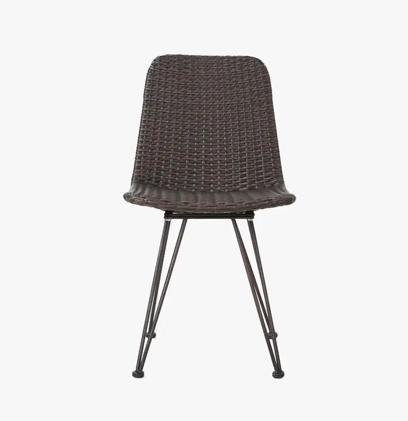 retail-product-3 Classic wooden chair - Image 1